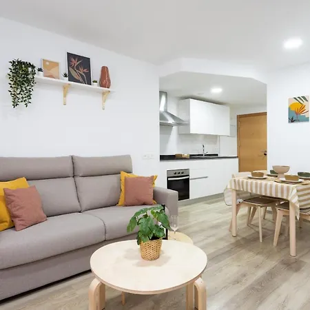 New Cruz Center Apartment